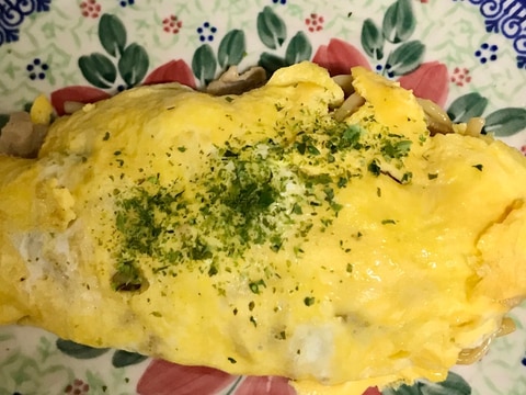 オム焼きそば豚ロース薄切り入り